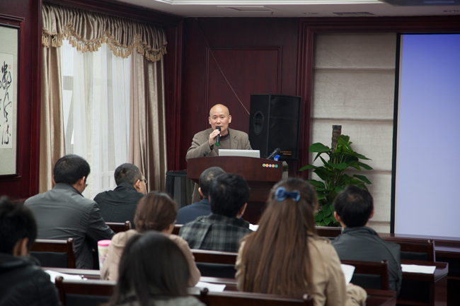 l(wi)I(y)Ĳ߄O(jin)̏Vǘ(bio)⣬GI(y)О(zhn)tԱбع؄١}ؽx\ОY(ji)c(zh)P(gun)ϵ